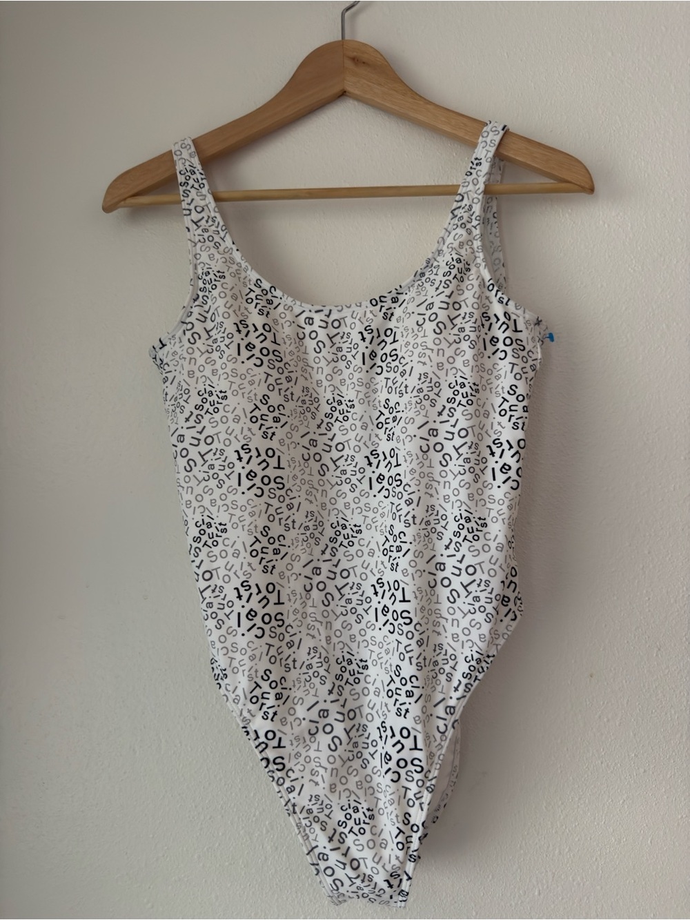 Social Tourist White Women's One-Piece Swimsuit Size S